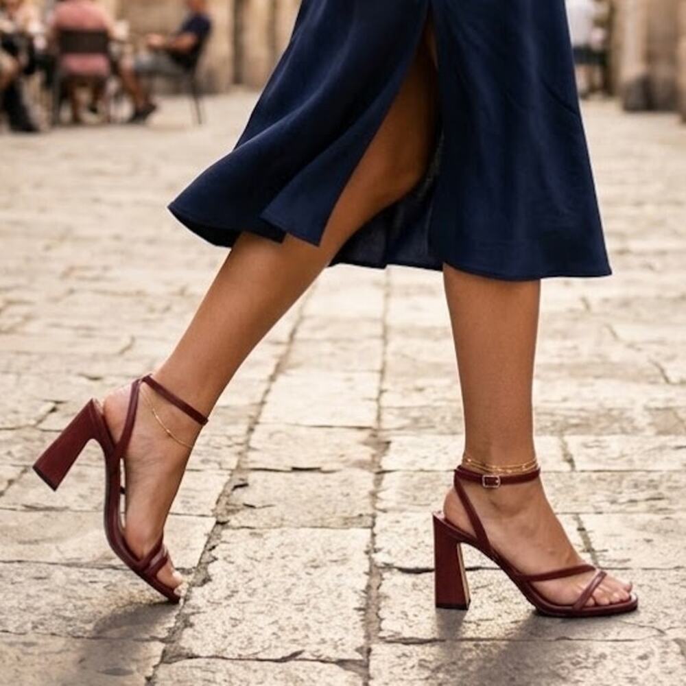 Mix No. 6 Harlow Women’s 10M Dark Red Strappy Flared Block Heel Sandals